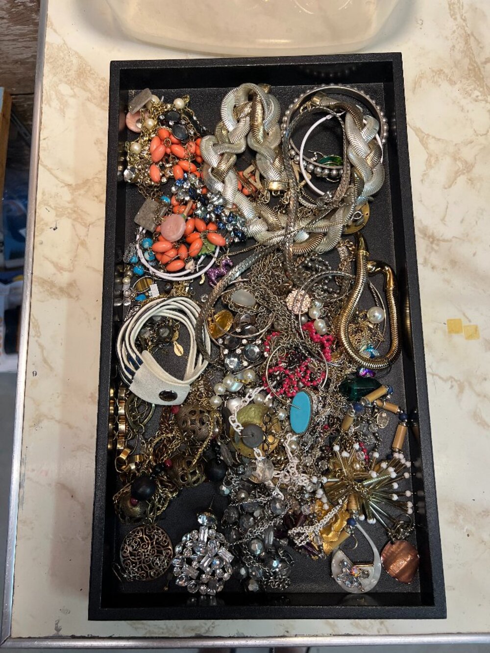 Craft jewelry lot T, 2+ pounds